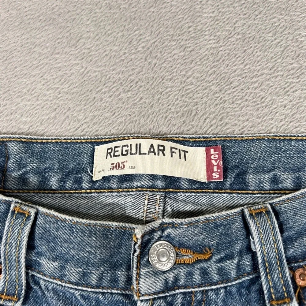 Y2K Levi's 505 Regular Fit Jeans Mens 34x32 Blue‎ Medium Wash Denim